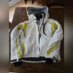 Hyra ski jacket with detachable hood